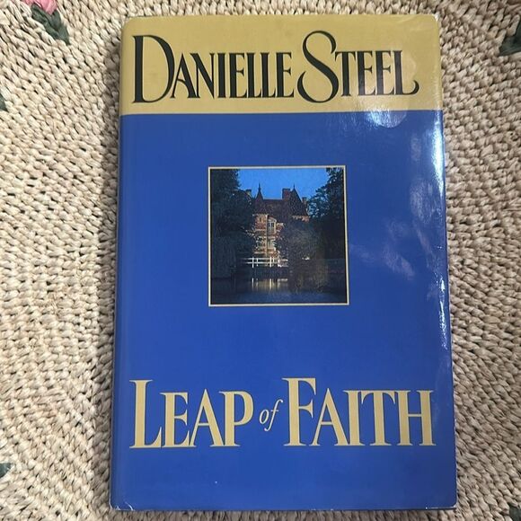 'Leap of Faith' by Danielle Steel - Picture 6 of 6